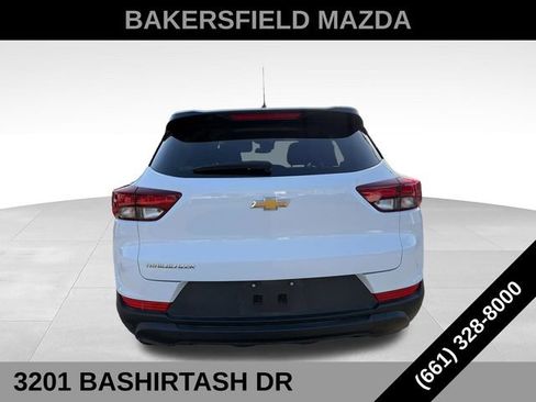 Used 2025 Chevrolet TrailBlazer LS w/ LS Convenience Package FWD image 4