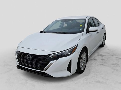 Used 2024 Nissan Sentra S image 1