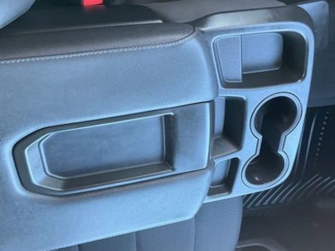 Used 2024 Chevrolet Silverado 2500 Custom w/ Custom Value Package image 17