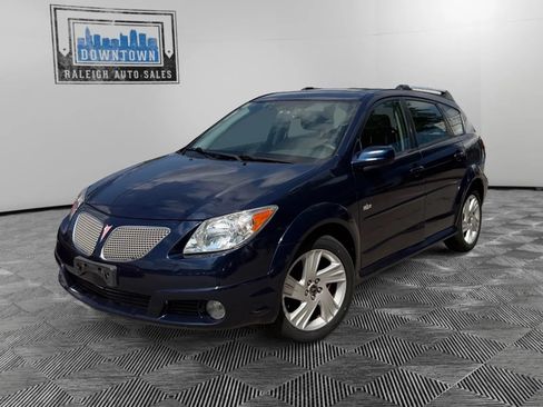 Used 2008 Pontiac Vibe w/ Sun And Sound Package FWD image 2