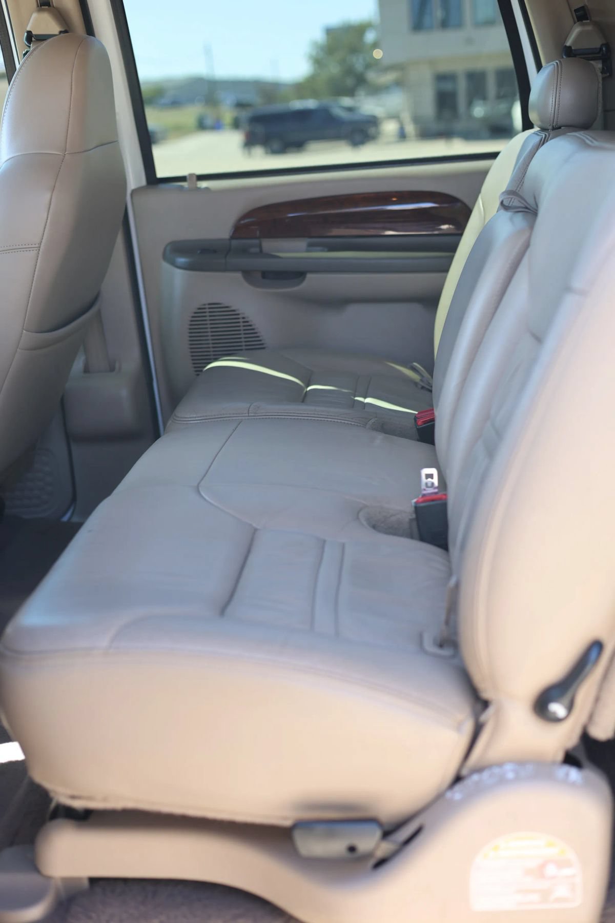 Used 2000 Ford Excursion Limited AWD/4WD image 21