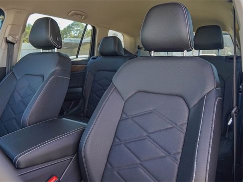 New 2026 Volkswagen Atlas SE image 10