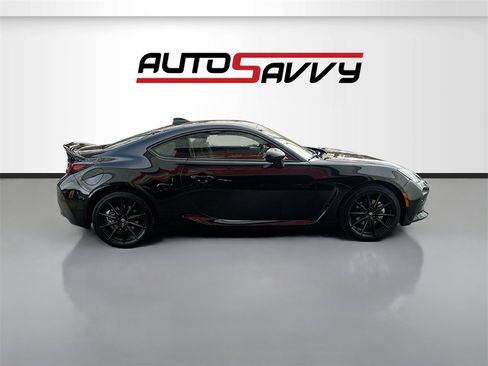 Used 2025 Toyota GR86 Premium image 8