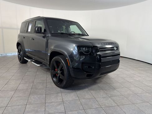 Used 2023 Land Rover Defender 110 X AWD/4WD image 7