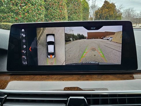 Used 2018 BMW 530i xDrive image 24