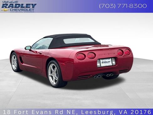 Used 2004 Chevrolet Corvette Convertible w/ Preferred Equipment Group RWD image 3