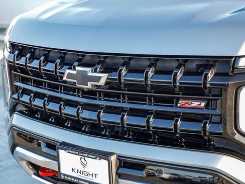 Used 2025 Chevrolet Tahoe Z71 AWD/4WD image 6
