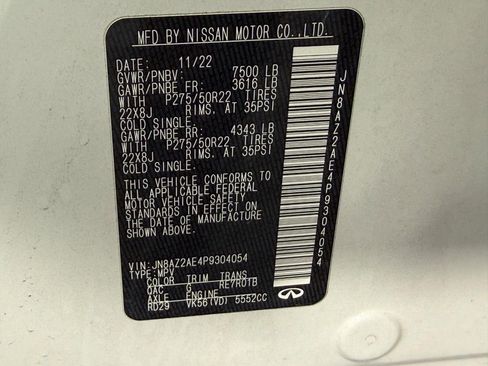 Used 2023 INFINITI QX80 Premium Select w/ All-Season Package image 26