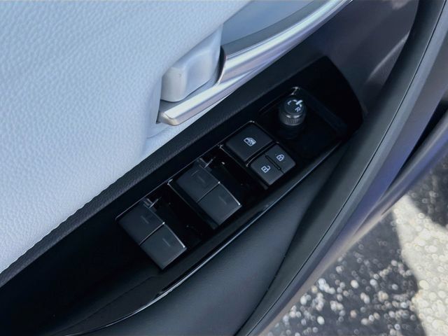 Used 2026 Toyota Corolla SE FWD image 18
