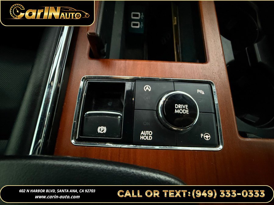 Used 2018 Lincoln Navigator Reserve w/ Technology Package AWD/4WD image 23