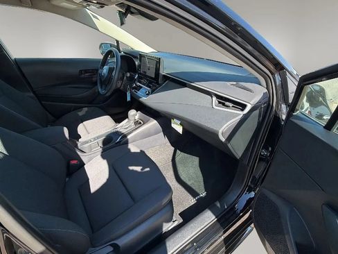 Used 2026 Toyota Corolla LE FWD image 8