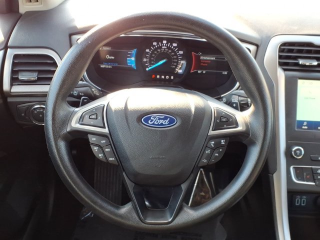 Used 2020 Ford Fusion SE AWD/4WD image 13