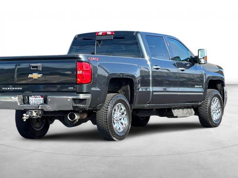 Used 2019 Chevrolet Silverado 2500 LTZ w/ Duramax Plus Package AWD/4WD image 6