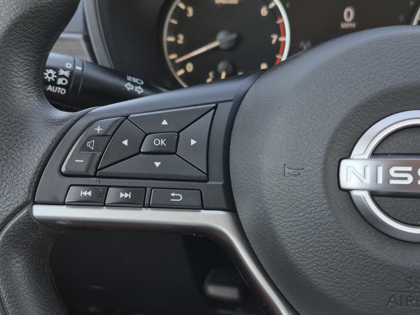 Used 2023 Nissan Altima 2.5 SV FWD image 24