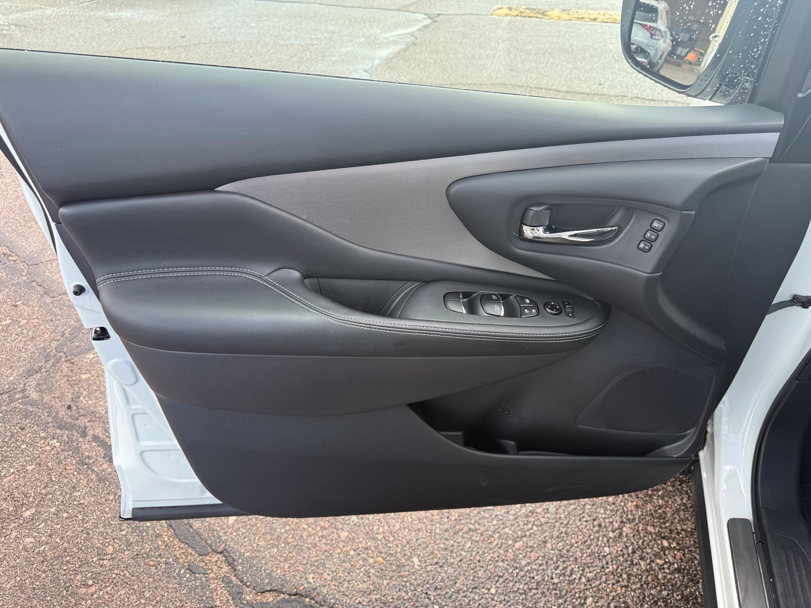 Certified 2024 Nissan Murano SL w/ Cargo Package FWD image 15