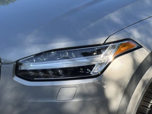 Certified 2023 Volvo XC90 B5 Plus w/ Protection Package Premier image 6