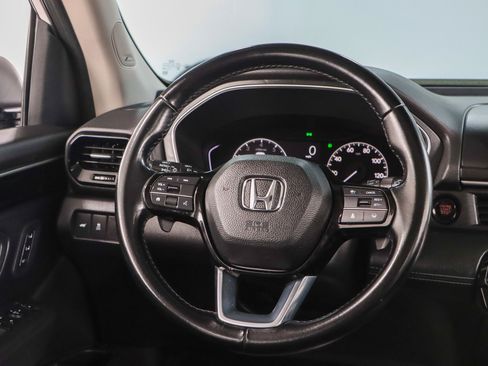 Used 2023 Honda Pilot Touring image 12