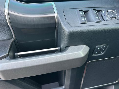 Used 2019 Ford F150 Raptor w/ Equipment Group 802A Luxury image 10