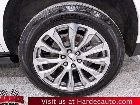 Used 2022 GMC Yukon Denali image 10