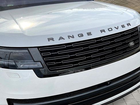 Used 2023 Land Rover Range Rover SE image 30