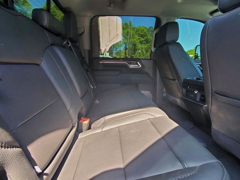 Used 2026 GMC Sierra 3500 Denali w/ Denali Reserve Package AWD/4WD image 6