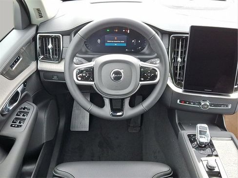 New 2026 Volvo XC90 B6 Ultra image 5