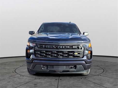Used 2022 Chevrolet Silverado 1500 Custom image 2
