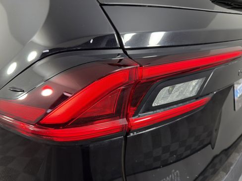 Used 2025 Toyota Grand Highlander AWD image 24