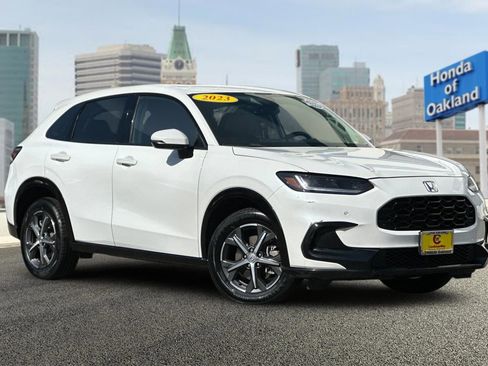 Used 2023 Honda HR-V EX-L image 2
