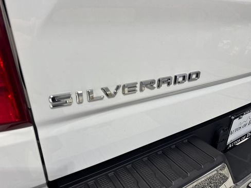 Used 2023 Chevrolet Silverado 1500 LT AWD/4WD image 23