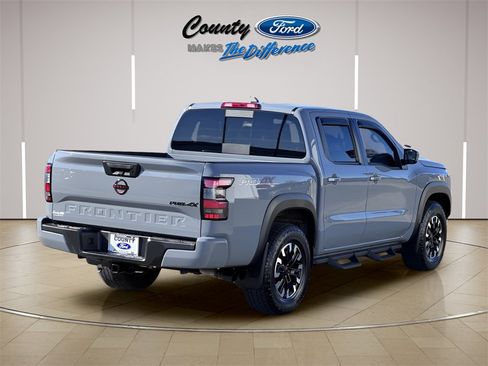Used 2024 Nissan Frontier PRO-4X w/ Off-Road Protection Package image 9