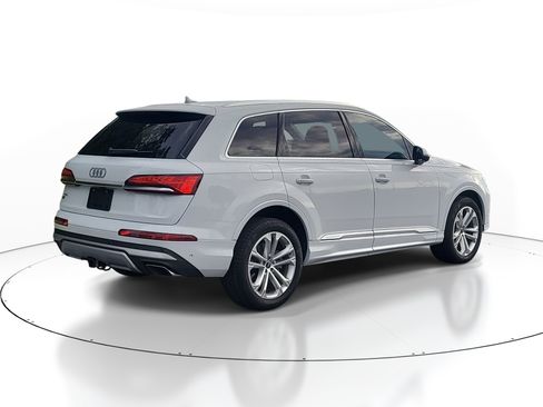 Used 2025 Audi Q7 3.0T Premium Plus w/ Premium Plus Package AWD/4WD image 7