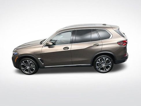Used 2025 BMW X5 xDrive50e w/ Executive Package image 26