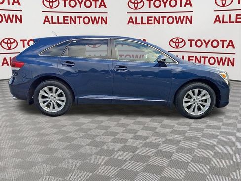Used 2015 Toyota Venza LE AWD/4WD image 8