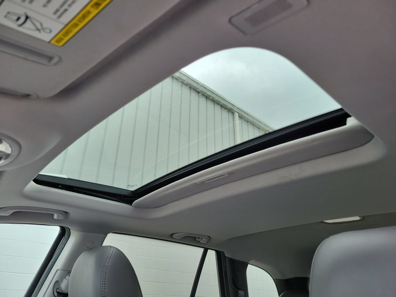 Used 2011 Hyundai Santa Fe Limited FWD image 20