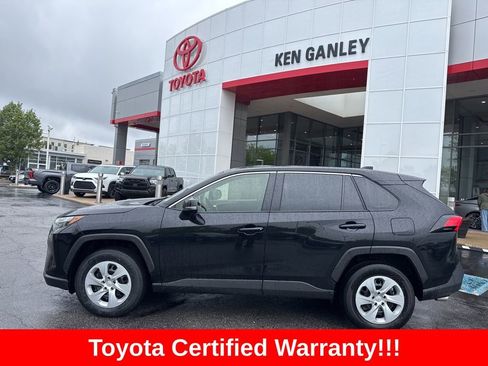 Used 2023 Toyota RAV4 LE AWD/4WD image 3