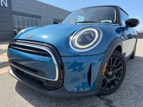 Used 2023 MINI Cooper 2-Door Hardtop FWD image 1