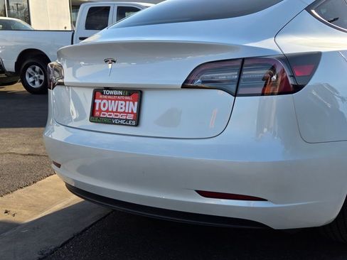 Used 2023 Tesla Model 3 Standard Range RWD image 5