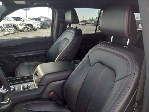 Used 2023 Ford Expedition Limited image 14