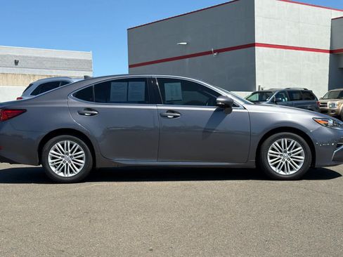 Used 2018 Lexus ES 350 w/ Accessory Package FWD image 6