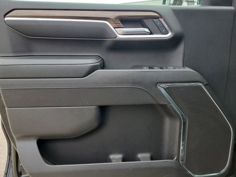 Used 2023 Chevrolet Silverado 1500 RST image 15