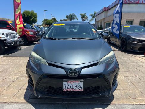 Used 2017 Toyota Corolla SE w/ Carpet Mat Package (TMS) FWD image 3