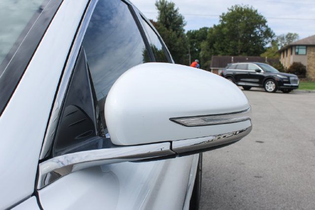 Used 2023 Genesis G70 2.0T Advanced AWD/4WD image 7