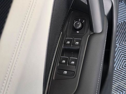 New 2026 Volkswagen Tiguan SE AWD/4WD image 21