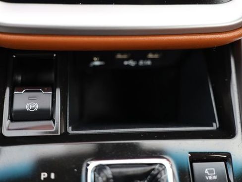 Certified 2022 Subaru Legacy Touring XT image 41