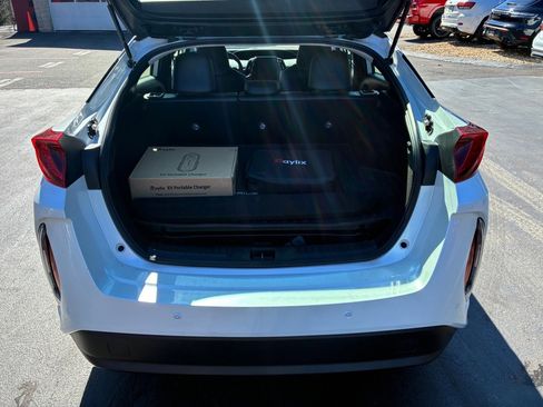 Used 2022 Toyota Prius Prime Limited image 10