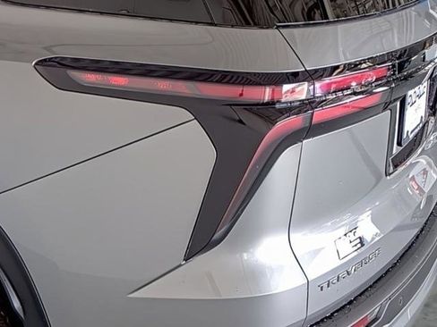 New 2026 Chevrolet Traverse LT image 10