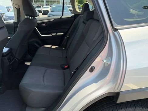 Used 2019 Toyota RAV4 XLE w/ Convenience Package AWD/4WD image 16
