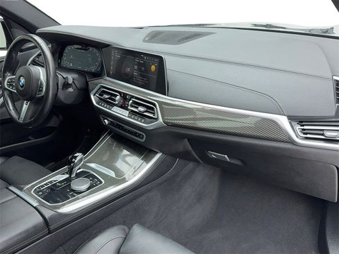Used 2022 BMW X5 M50i image 47