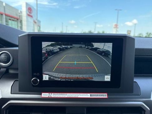 Certified 2025 Toyota 4Runner SR5 AWD/4WD image 29